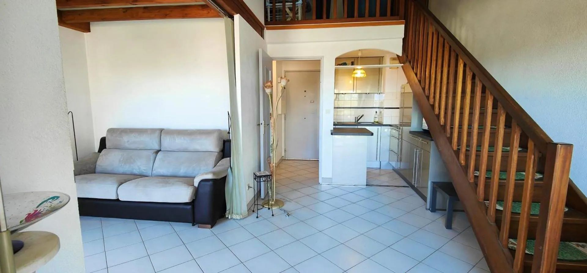 A Rare Gem In Frejus Apartment